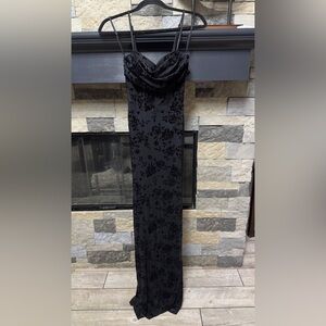 Windsor Elegant Black maxi dress with zipper back.